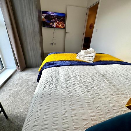 3Bedroom, 2Bathroom, Balcony,Luxury Flat Westfield London Exteriör bild