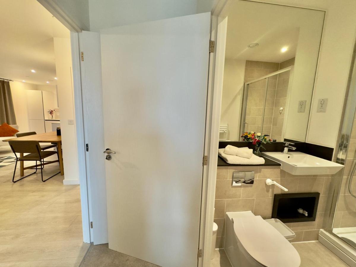 3Bedroom, 2Bathroom, Balcony,Luxury Flat Westfield London Exteriör bild