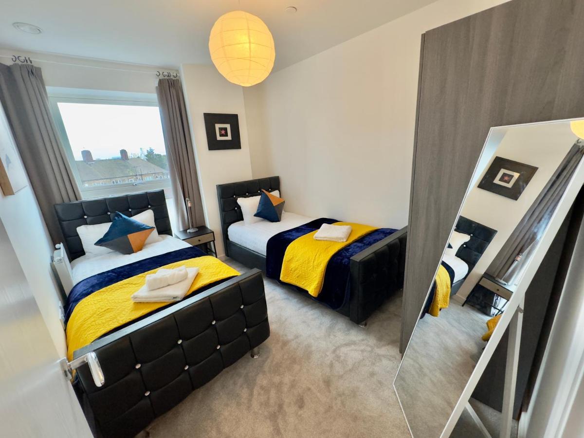 3Bedroom, 2Bathroom, Balcony,Luxury Flat Westfield London Exteriör bild