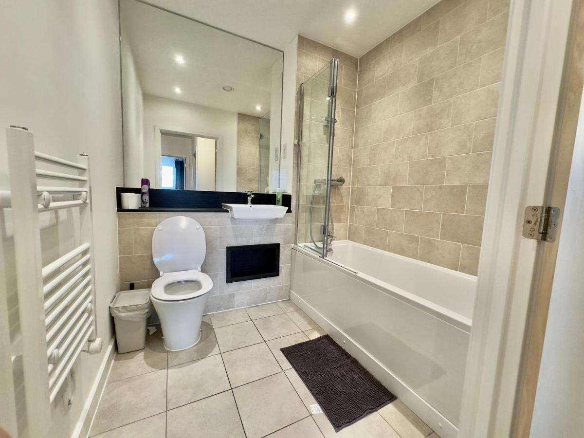 3Bedroom, 2Bathroom, Balcony,Luxury Flat Westfield London Exteriör bild