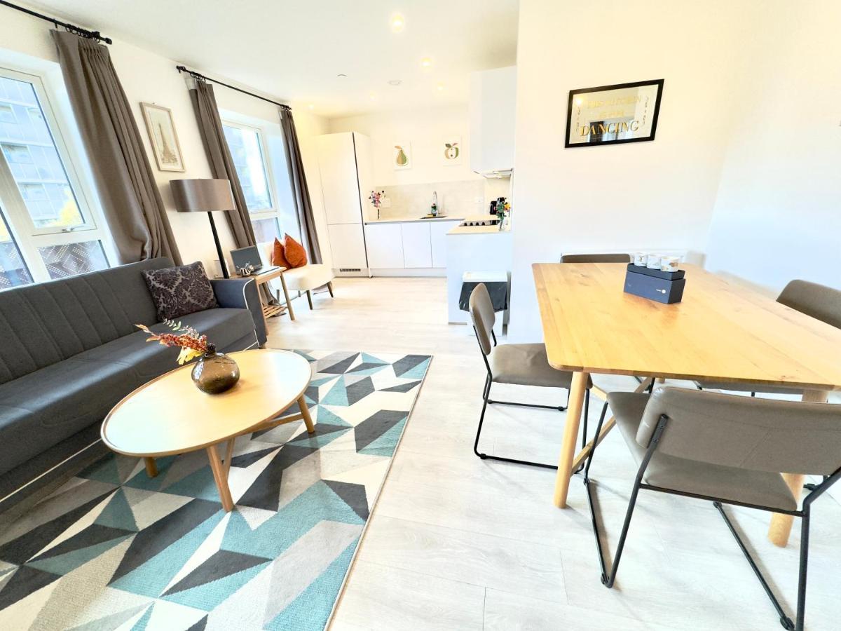 3Bedroom, 2Bathroom, Balcony,Luxury Flat Westfield London Exteriör bild