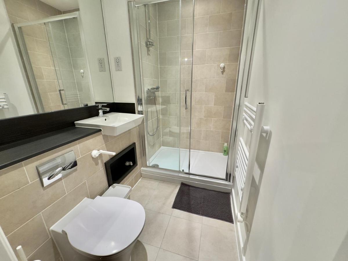 3Bedroom, 2Bathroom, Balcony,Luxury Flat Westfield London Exteriör bild