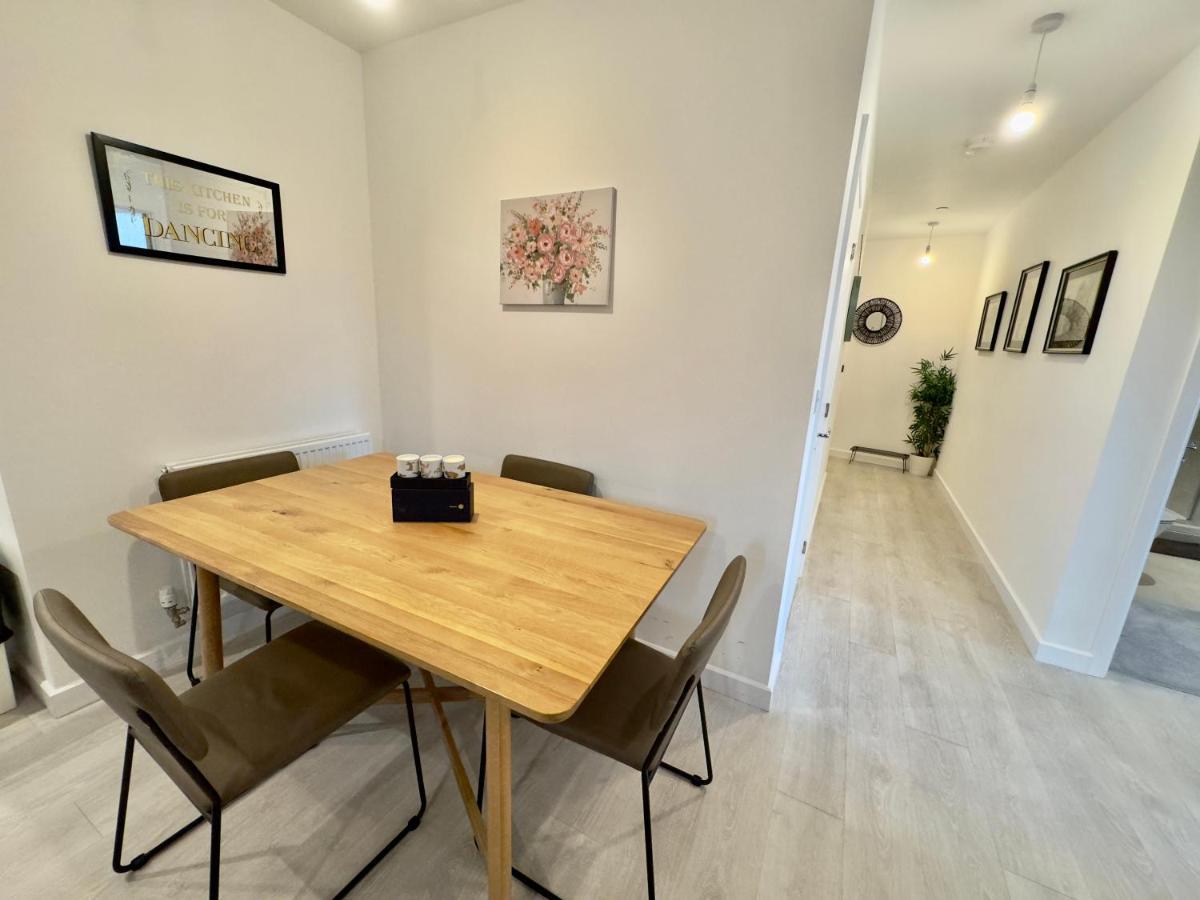 3Bedroom, 2Bathroom, Balcony,Luxury Flat Westfield London Exteriör bild