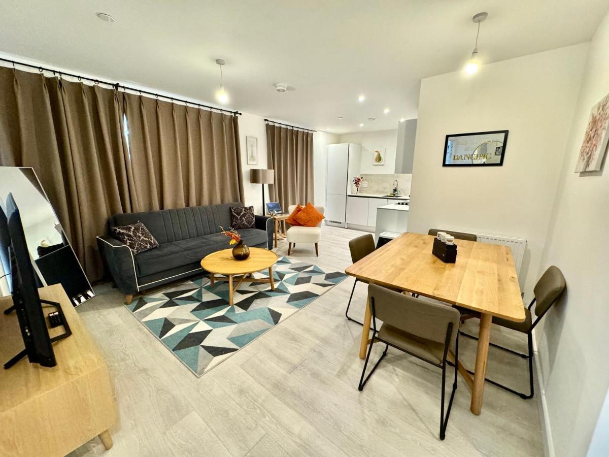 3Bedroom, 2Bathroom, Balcony,Luxury Flat Westfield London Exteriör bild
