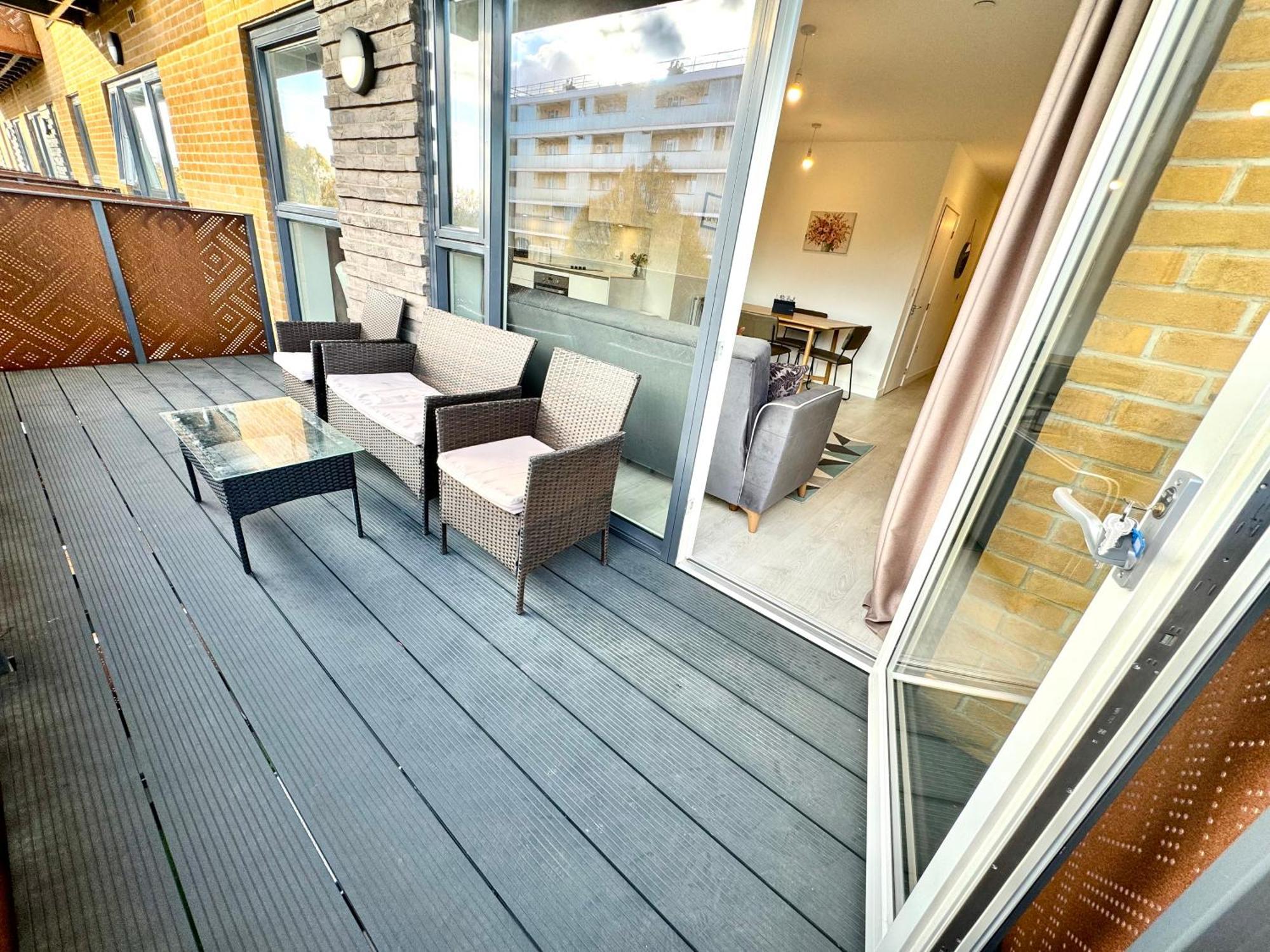 3Bedroom, 2Bathroom, Balcony,Luxury Flat Westfield London Exteriör bild